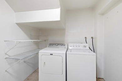 Just Reduced $100,000!!! Light and bright Seascape townhouse in - photo 28