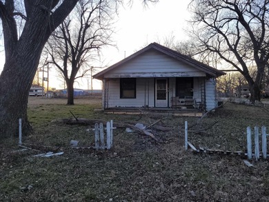 Toronto Lake Home For Sale in Toronto Kansas