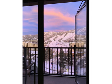 Spacious Freestyle floor plan located on 4th floor with direct