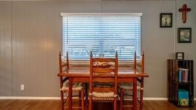 New Listing on the Lake! Get away for the weekend or great place - photo 8