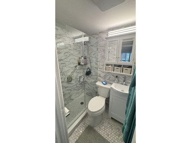 YOU WILL LOVE THIS PLACE! Cozy, clean, and modern condo in - photo 21