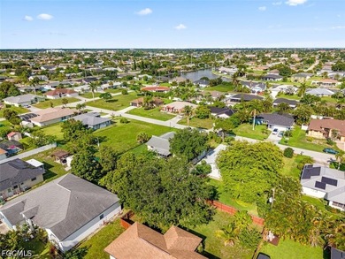 Welcome to sunny Cape Coral! This well-maintained 2-bedroom - photo 25