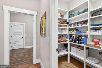 SELLER REVIEWING ALL OFFERS | MODERN 2015 BUILD | EXCEPTIONAL - photo 33