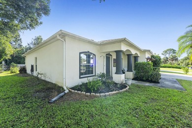 Your Florida Home Awaits! This beautiful concrete block - photo 4