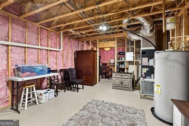 SELLER REVIEWING ALL OFFERS | MODERN 2015 BUILD | EXCEPTIONAL - photo 40