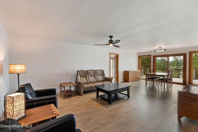 Sparkling Pend Oreille views, privacy and comfort meet with over - photo 9