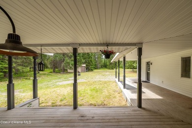 Situated on over 10 beautiful acres less than five minutes from - photo 2