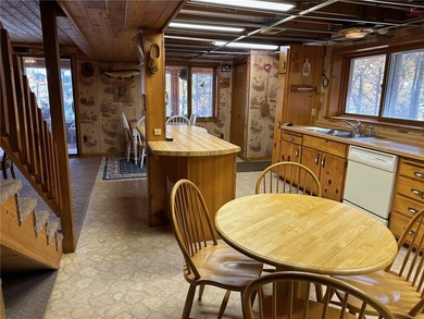 Room for the whole family!! Located on 101' feet of lake - photo 19