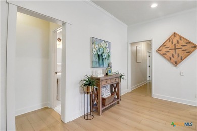This mid-century cottage has been tastefully updated to include - photo 23