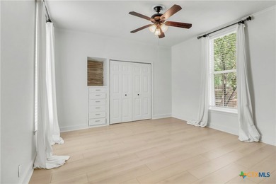 This mid-century cottage has been tastefully updated to include - photo 25