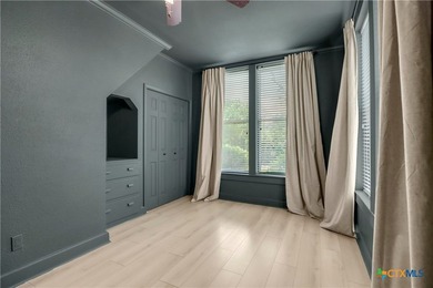 This mid-century cottage has been tastefully updated to include - photo 28