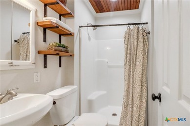 This mid-century cottage has been tastefully updated to include - photo 29