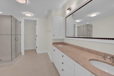Welcome to this extraordinary, updated 3-bedroom, 3.5-bathroom - photo 30