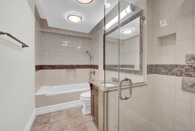 Welcome to this extraordinary, updated 3-bedroom, 3.5-bathroom - photo 33