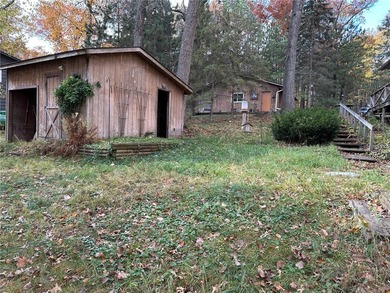 Room for the whole family!! Located on 101' feet of lake - photo 33