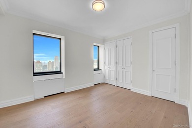 Welcome to this extraordinary, updated 3-bedroom, 3.5-bathroom - photo 34