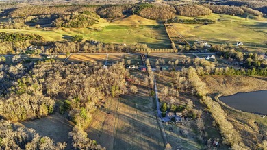 This charming 7.36 acre Tennessee property is an equestrian's - photo 41