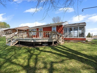 Cute cabin on level lake lot on the north shore of Lake Tetonka! - photo 1