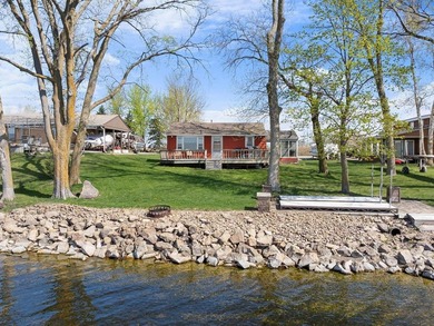 Cute cabin on level lake lot on the north shore of Lake Tetonka! - photo 2