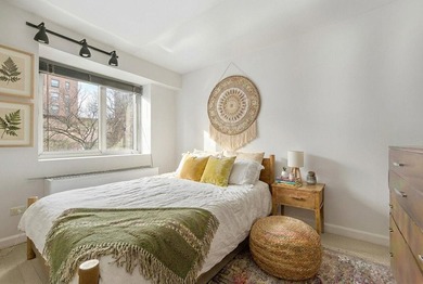 Welcome to Residence B2B, a three-bedroom, one-bath condominium - photo 7