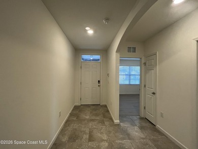 Motivated seller! $10K down & brand-new LVP floor & quartz - photo 3