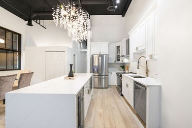 Perfectly positioned on iconic State Street in the heart of