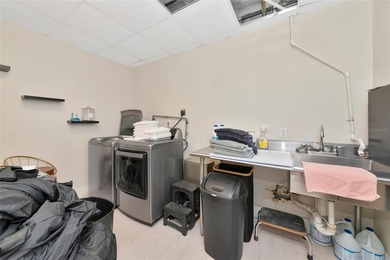 One or more photo(s) has been virtually staged. RARE OPPORTUNITY - photo 32