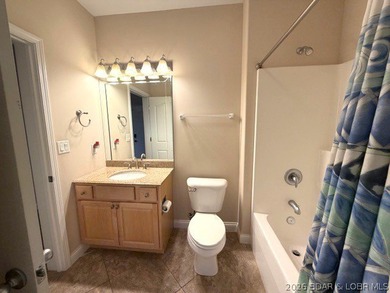 Introducing a peaceful, turn-key lakefront condo in CapeRoyale - photo 20