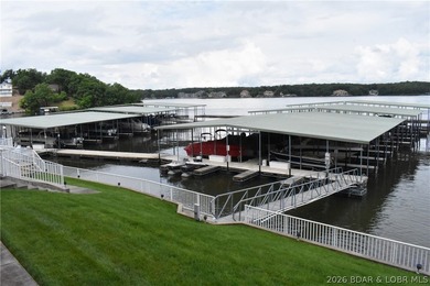 Introducing a peaceful, turn-key lakefront condo in CapeRoyale - photo 26
