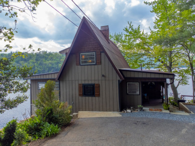 Lake Home For Sale in Robbinsville, North Carolina
