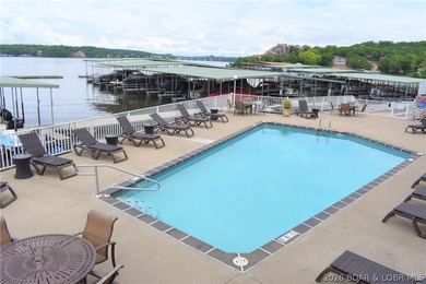 Introducing a peaceful, turn-key lakefront condo in CapeRoyale - photo 32