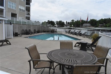 Introducing a peaceful, turn-key lakefront condo in CapeRoyale - photo 33