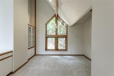 Gorgeous custom-built Lindal Cedar home offering 3 bedrooms and - photo 6