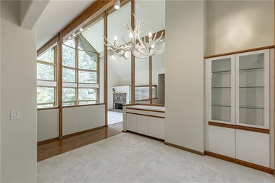 Gorgeous custom-built Lindal Cedar home offering 3 bedrooms and - photo 8