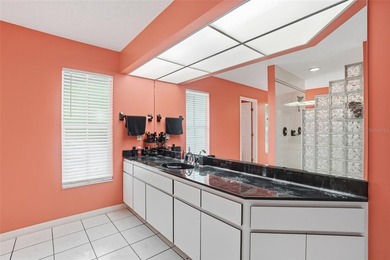 CUSTOM MULTI-GENERATIONAL POOL ESTATE ON OVER 1 ACRE

Rarely - photo 31