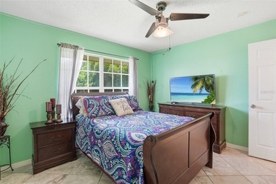 CUSTOM MULTI-GENERATIONAL POOL ESTATE ON OVER 1 ACRE

Rarely - photo 36