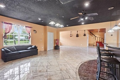 CUSTOM MULTI-GENERATIONAL POOL ESTATE ON OVER 1 ACRE

Rarely - photo 41