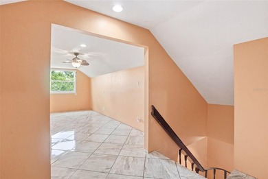 CUSTOM MULTI-GENERATIONAL POOL ESTATE ON OVER 1 ACRE

Rarely - photo 47