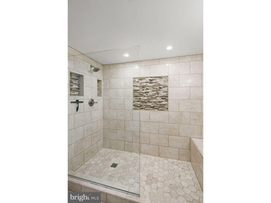 New lifestyle awaits. This is a wonderful opportunity to own a - photo 50