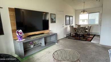 $25K Price Reduction on this beautifully updated 3-bedroom - photo 4