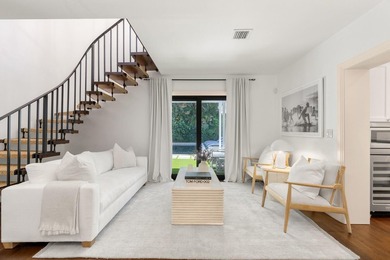 Located on a quiet street in Palm Beach's North End, this modern - photo 4
