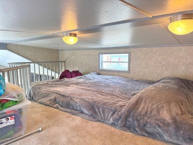Escape to fun and relaxation at beautiful Rock River Leisure - photo 14
