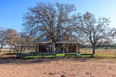 Located in one of the fastest-growing areas in the USA, this - photo 17