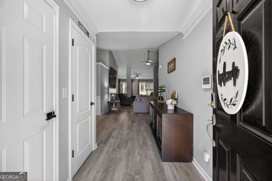 MOTIVATED SELLER!! Offering One Year Home Warranty! Welcome to - photo 2