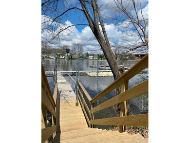 Escape to fun and relaxation at beautiful Rock River Leisure - photo 32