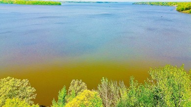 ***NEW ON MARKET*** WATER FRONT WITH POTENTIAL OF APPLYING FOR - photo 12