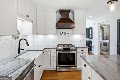 Charming Craftsman Cottage with Lake Views and Steps from the - photo 17