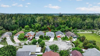 NEW roof on this gorgeous updated 3BR/2BA/ 2 car garage, gated - photo 44