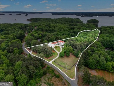 7+ ACRE GATED ESTATE | LAKE LANIER | PRIVATE DOCK | POOL | 8-CAR - photo 4