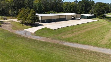 Commercial building on 4+/- acres on Hwy 191 near Negreet, LA - photo 17